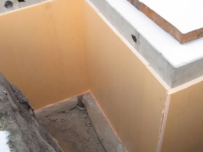 Verklebung von Perimeterdämmung
